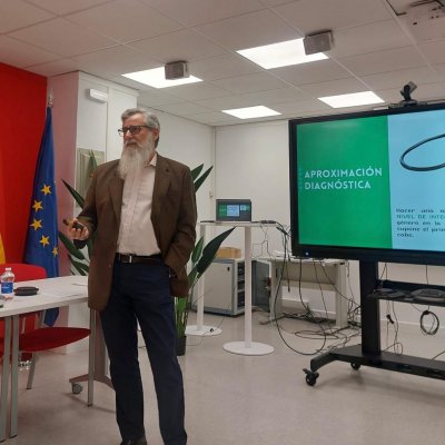 Javier Sánchez, durante la celebración del taller