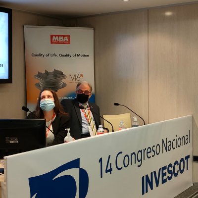 Dra. Batres Moderadora Mesa comunicaciones