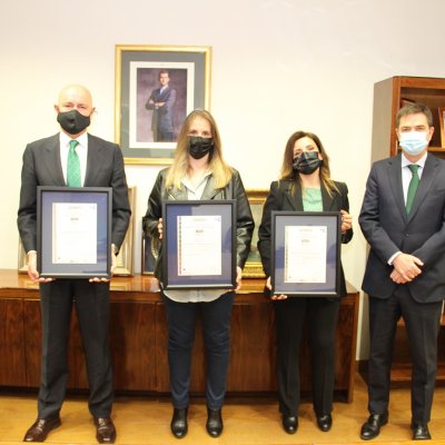 Por parte de Aenor, Gonzalo Piédrola, y por parte de Fraternidad-Muprespa, Antero Fernández de la Mela, Marta Carabanchel, y Elena Iglesias