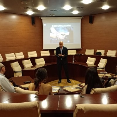 Rafael Delgado durante su ponencia