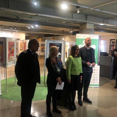 Exposición de carteles españoles de prevención del siglo XX en el Museo de la Industria Armera de Eibar
