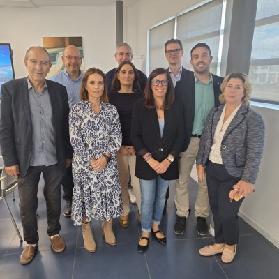Foto de familia de los ponentes de la jornada