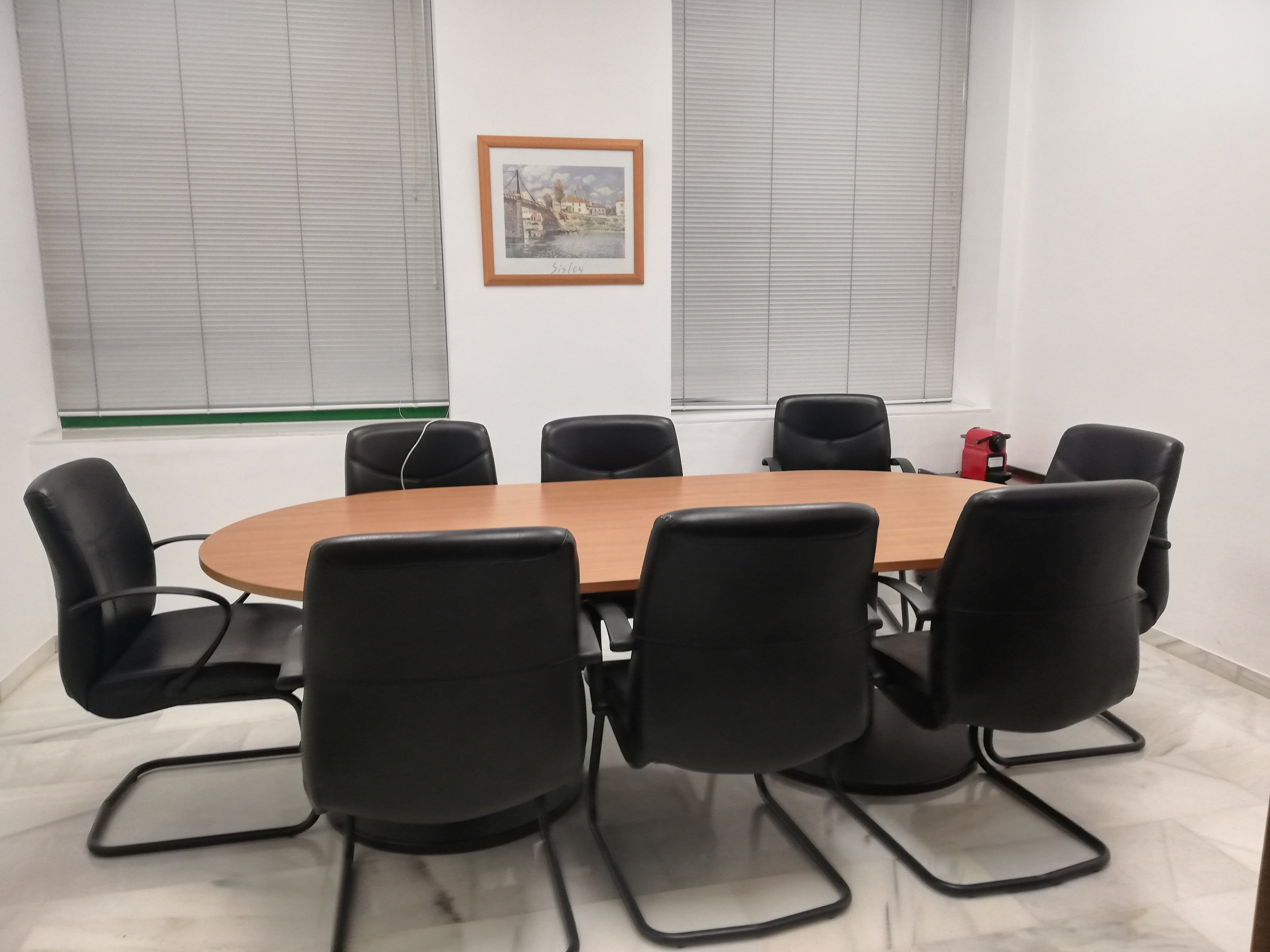 Sala de reuniones - FRATERNIDAD-MUPRESPA. DIRECCIÓN PROVINCIAL DE ALBACETE