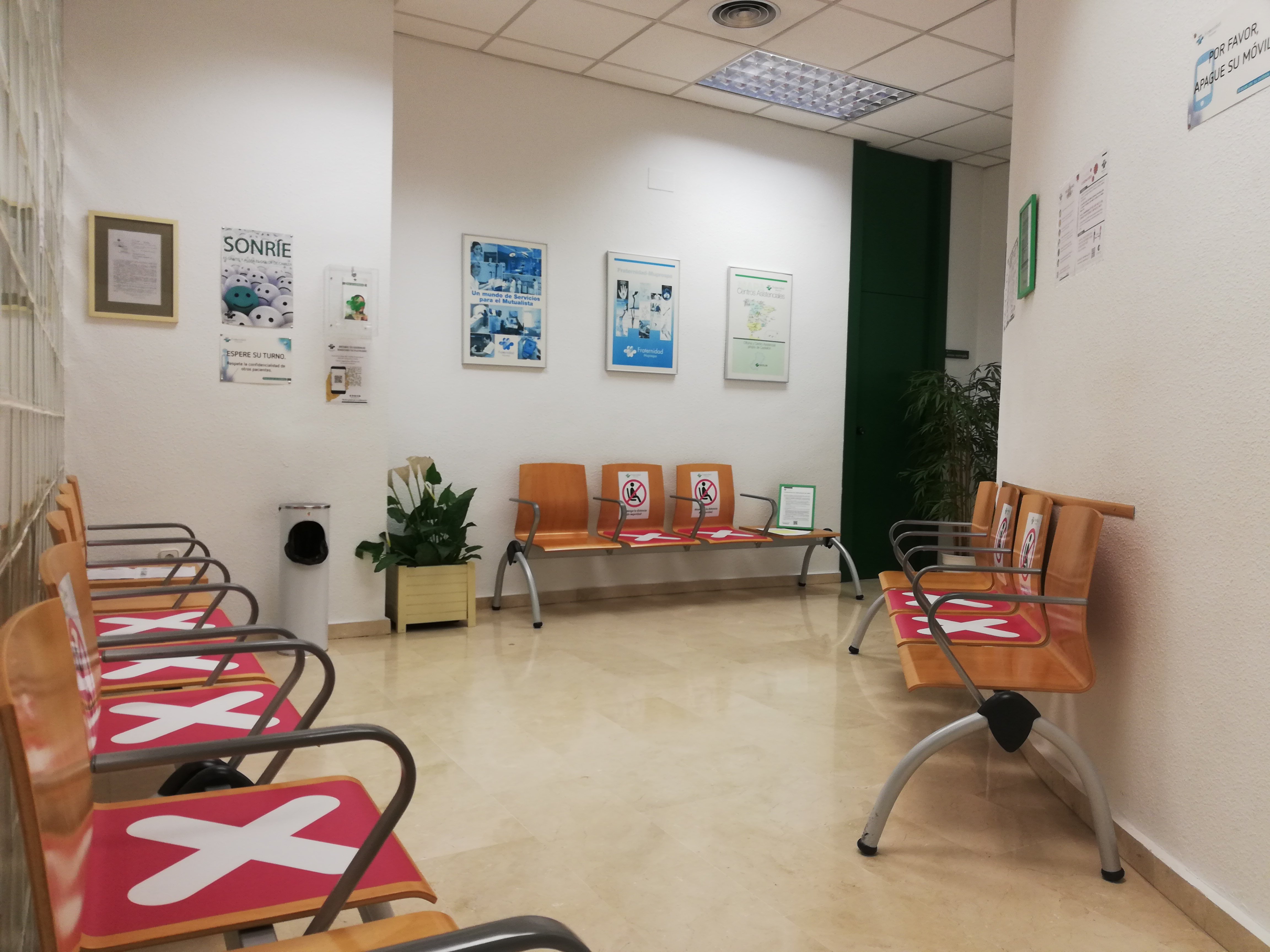 Sala de espera - FRATERNIDAD-MUPRESPA. DIRECCIÓN PROVINCIAL DE CASTELLÓN / CASTELLÓ