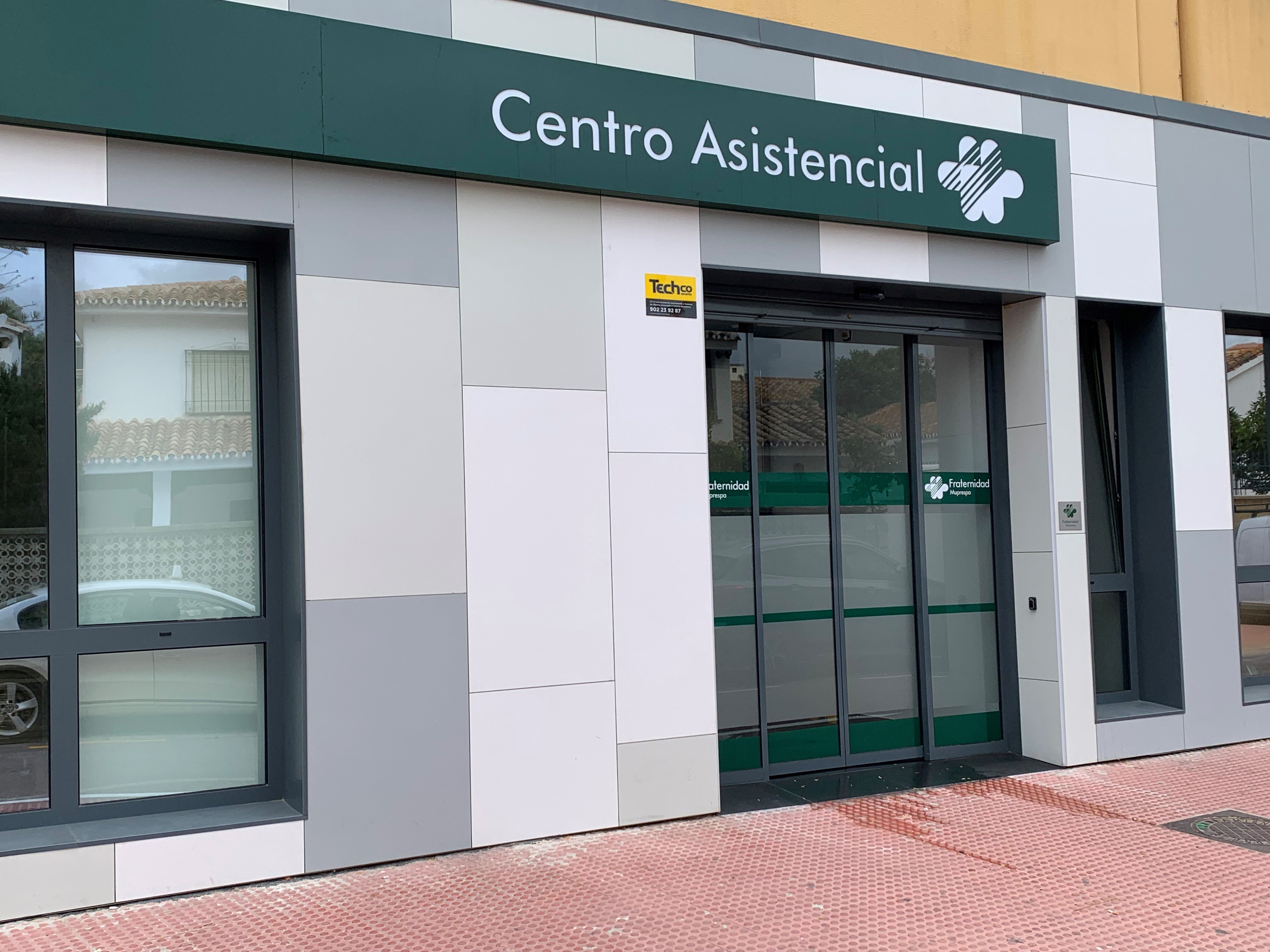 Fachada FRATERNIDAD-MUPRESPA. Fuengirola