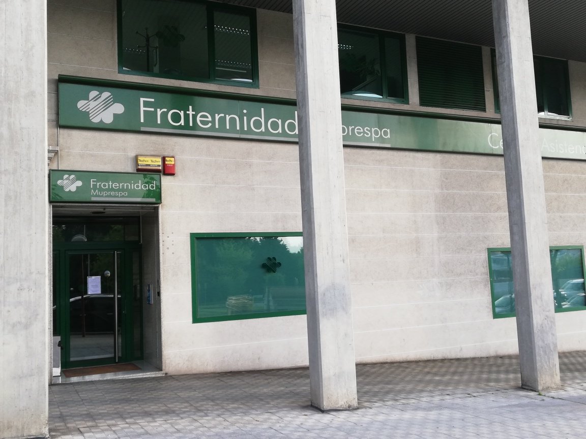 Fachada - FRATERNIDAD-MUPRESPA. Ferrol