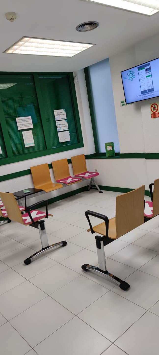 Sala de espera - FRATERNIDAD-MUPRESPA. Girona