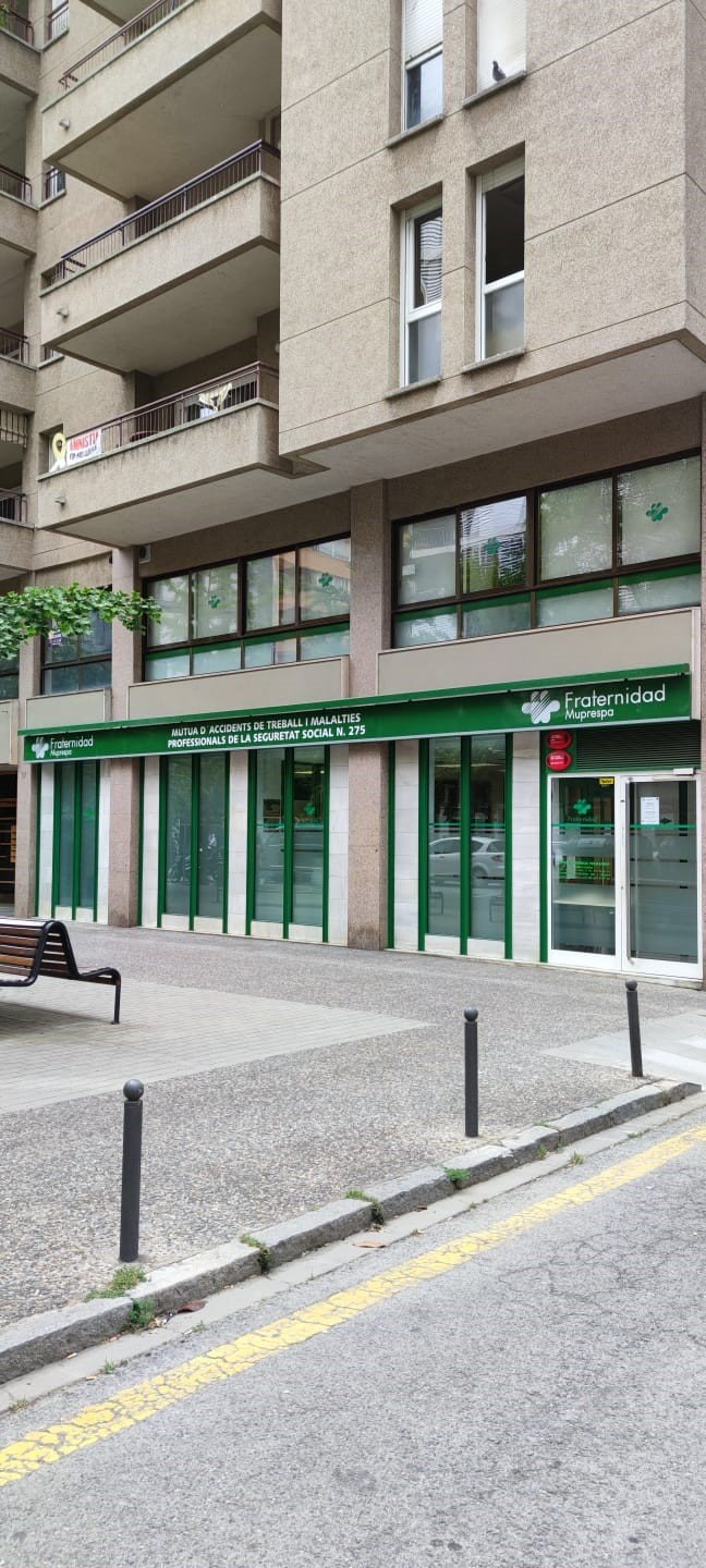 Fachada - FRATERNIDAD-MUPRESPA. Girona