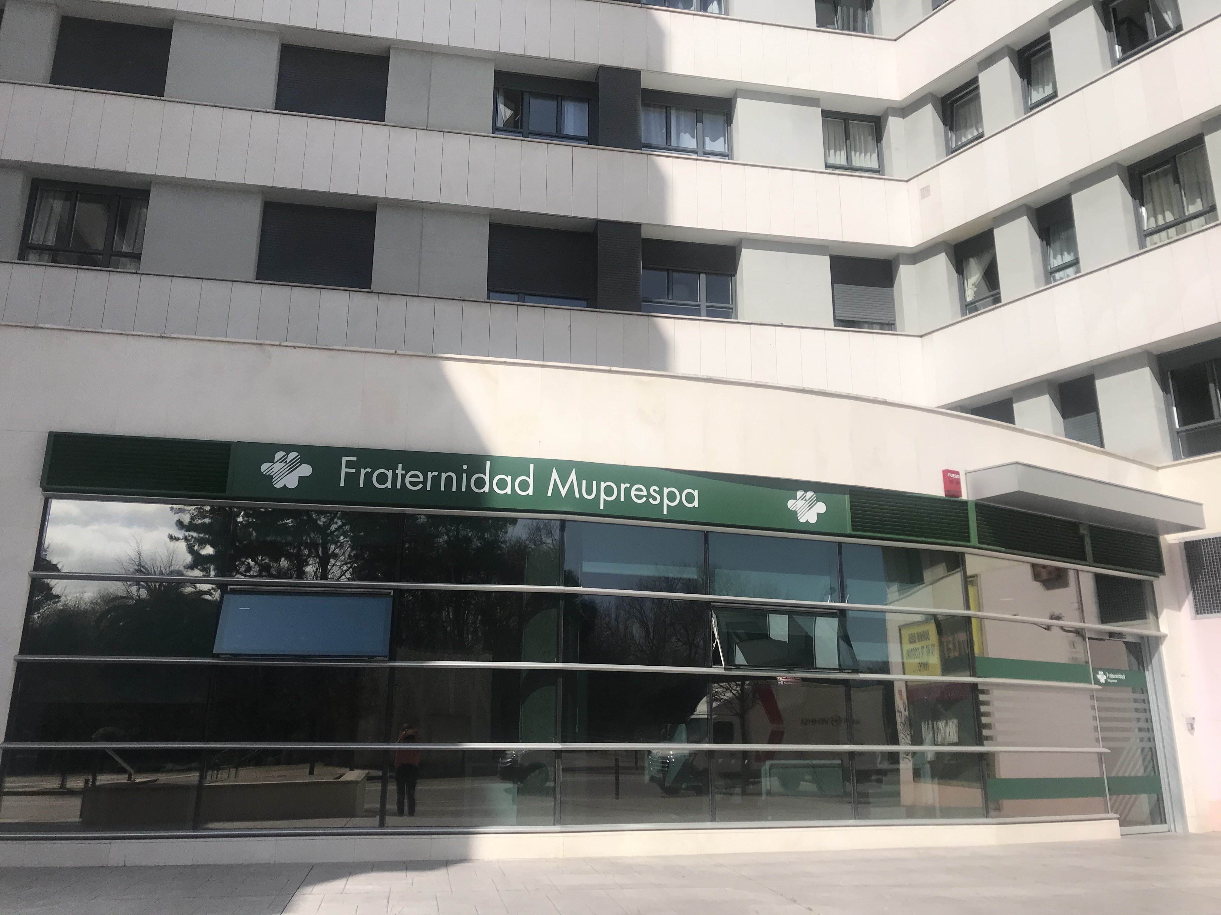 Fachada - FRATERNIDAD-MUPRESPA. Gijón