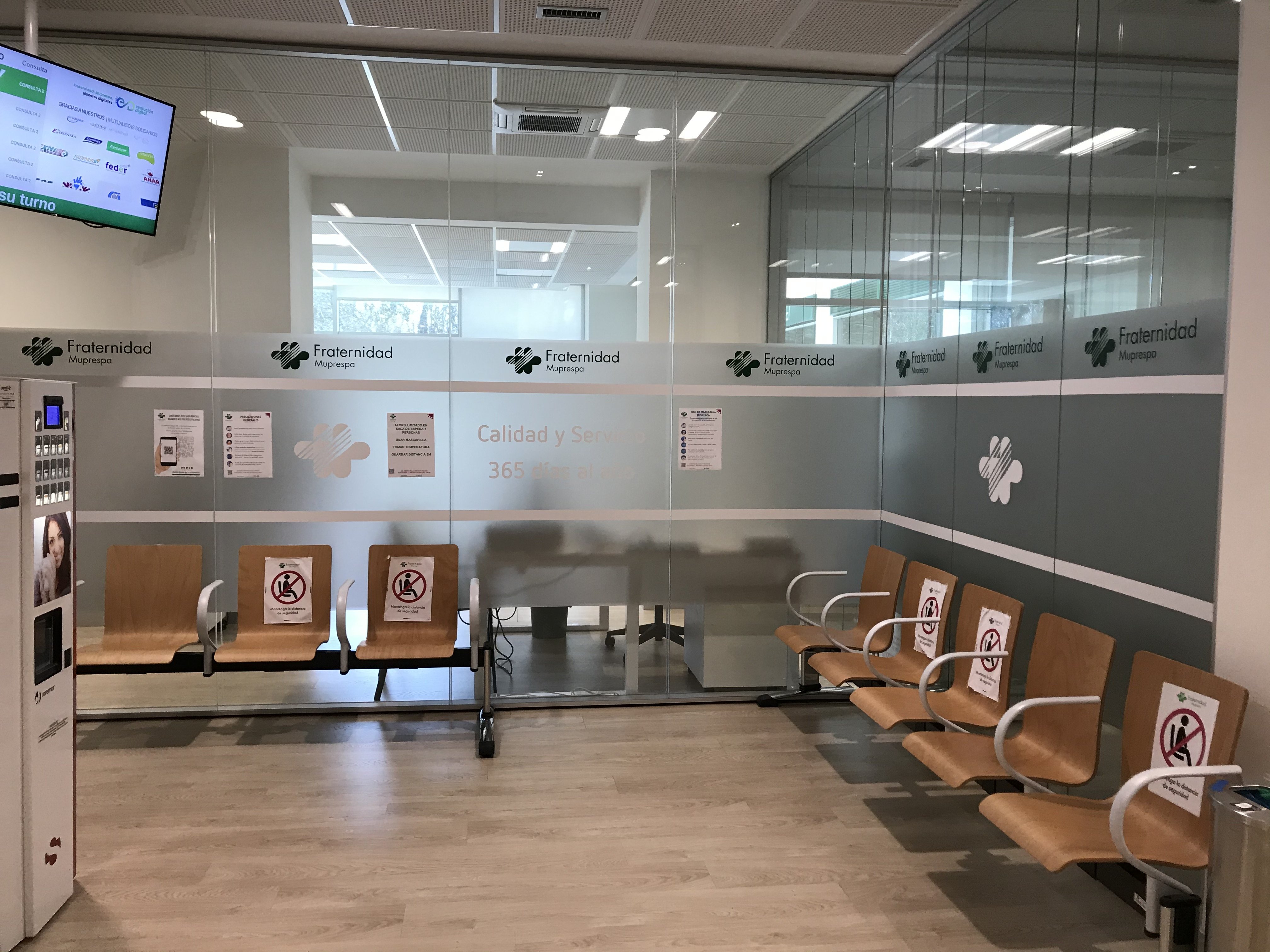 Sala de espera - FRATERNIDAD-MUPRESPA. Gijón