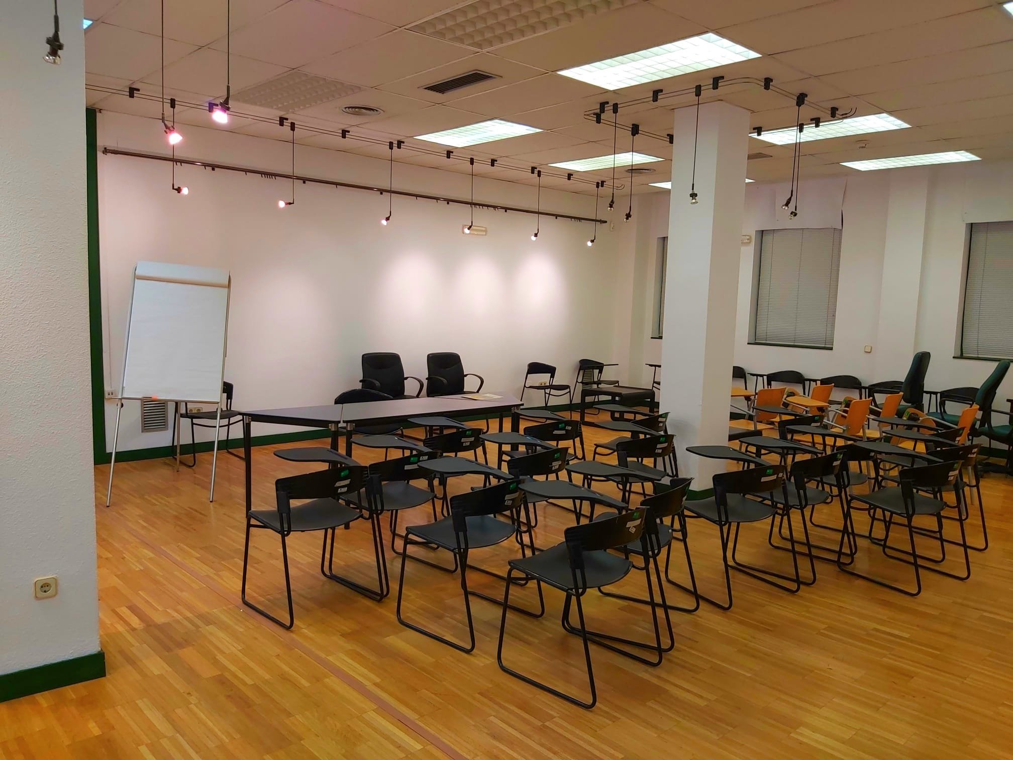 Sala de formación - FRATERNIDAD-MUPRESPA. Linares