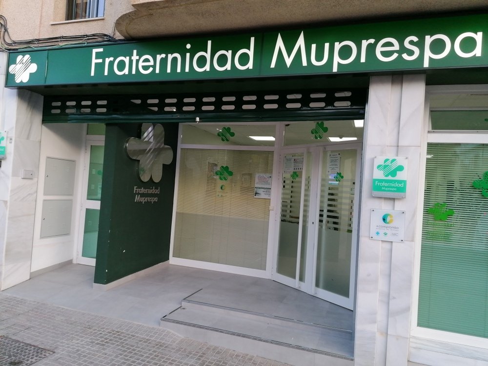 Fachada - FRATERNIDAD-MUPRESPA. Lucena