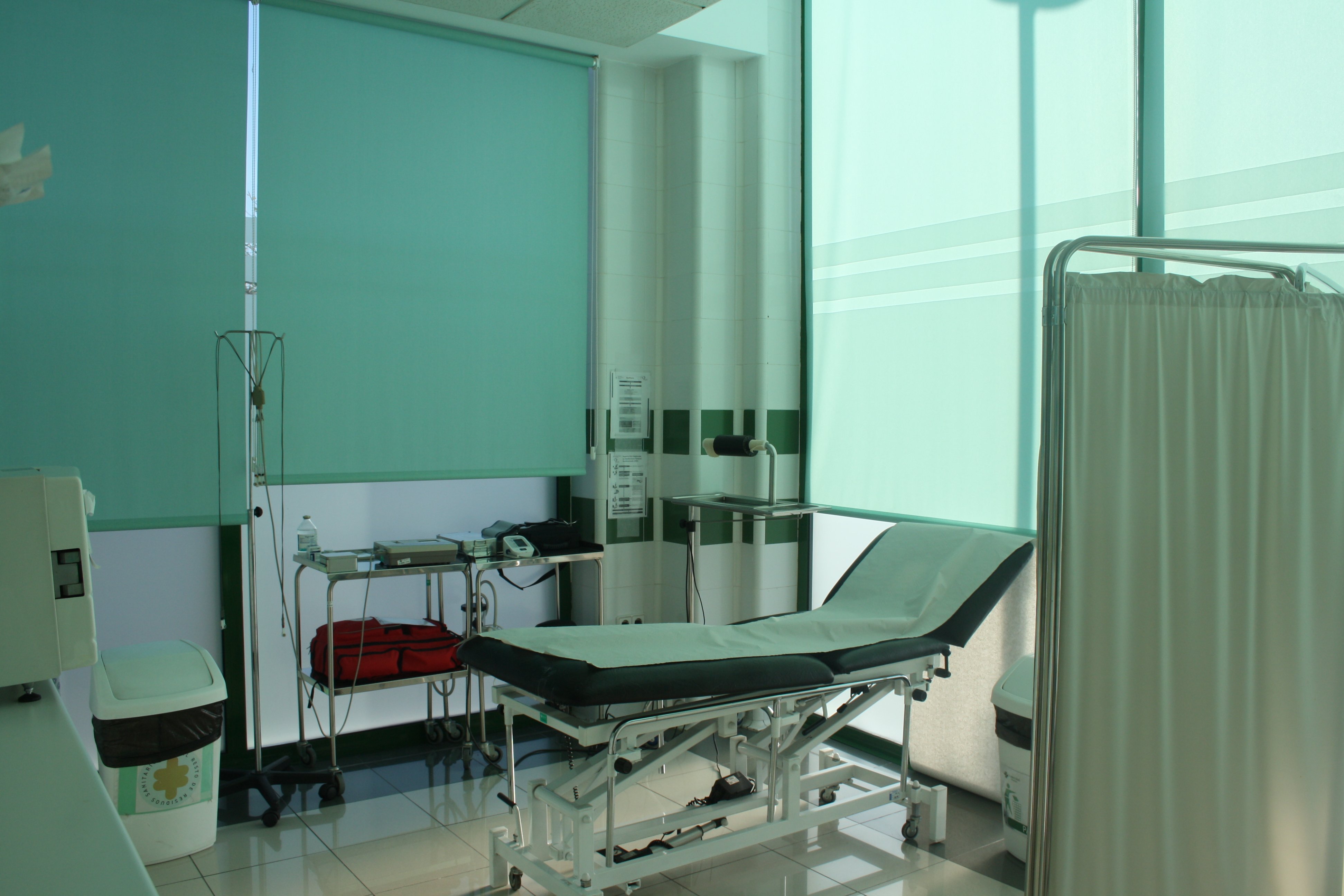 Sala de curas - FRATERNIDAD-MUPRESPA. DIRECCIÓN PROVINCIAL DE MÁLAGA