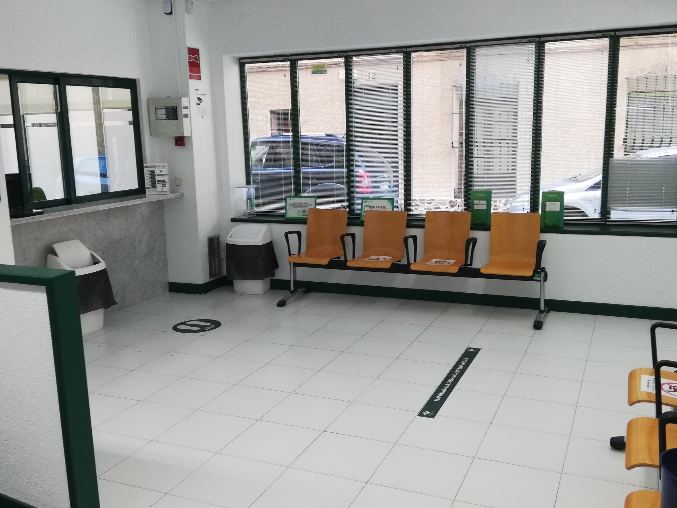 Sala de espera - FRATERNIDAD-MUPRESPA. Manzanares