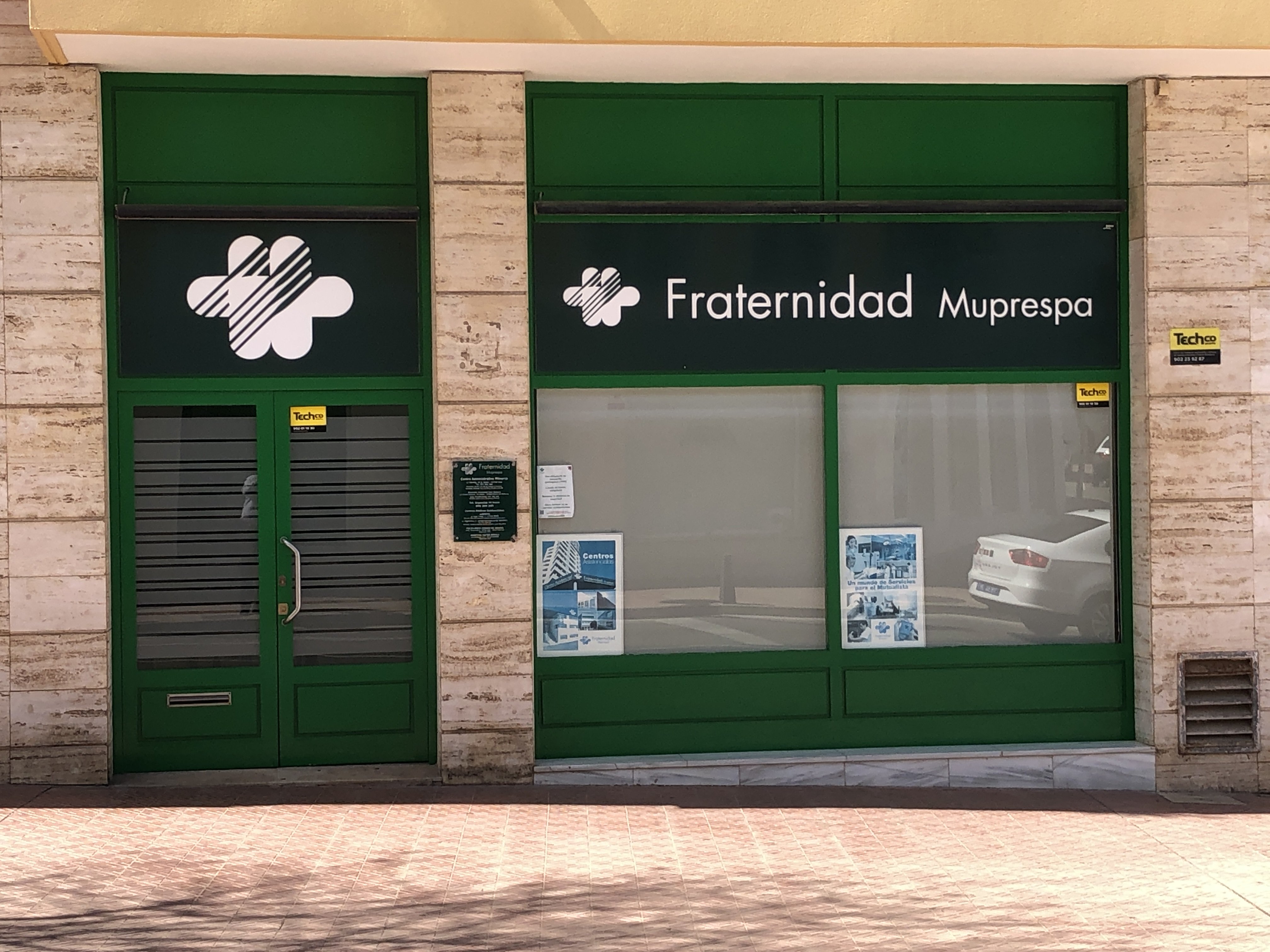 Fachada - FRATERNIDAD-MUPRESPA. Mahon (Menorca)