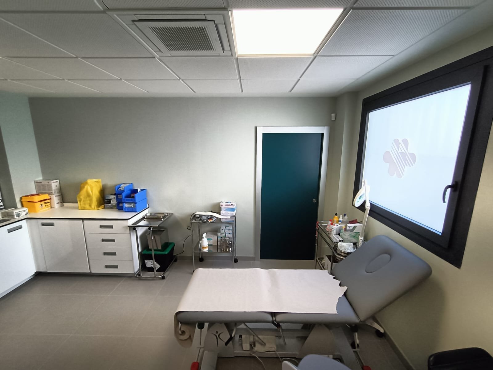 Sala de curas - FRATERNIDAD-MUPRESPA. Osuna