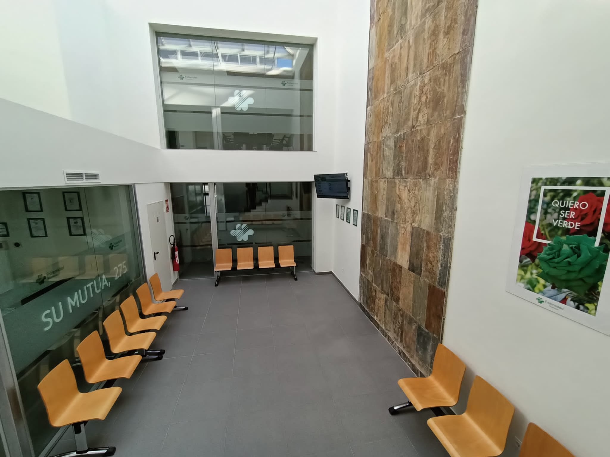 Sala de espera II - FRATERNIDAD-MUPRESPA. Osuna