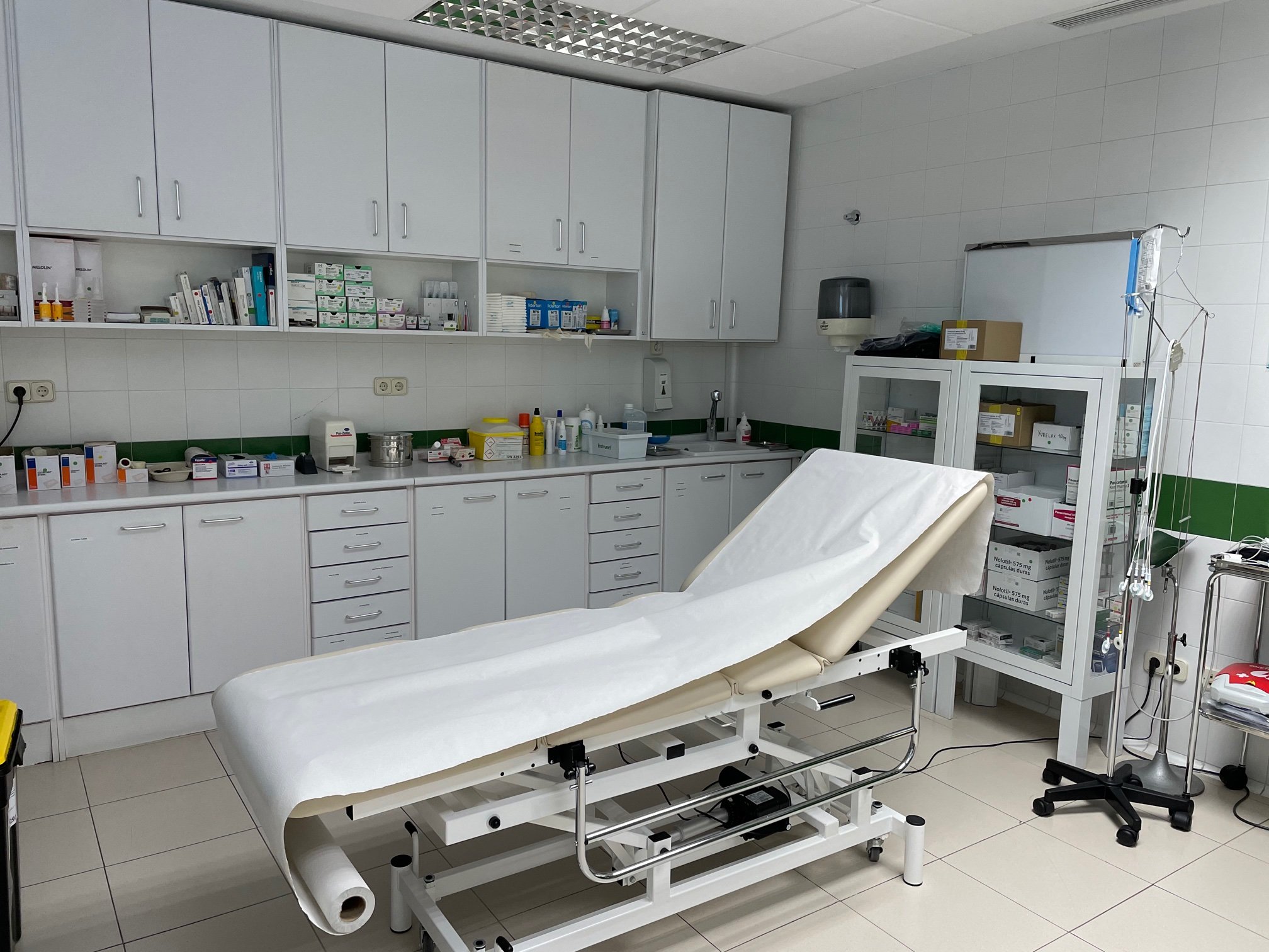 Sala de curas - FRATERNIDAD-MUPRESPA. Tres Cantos