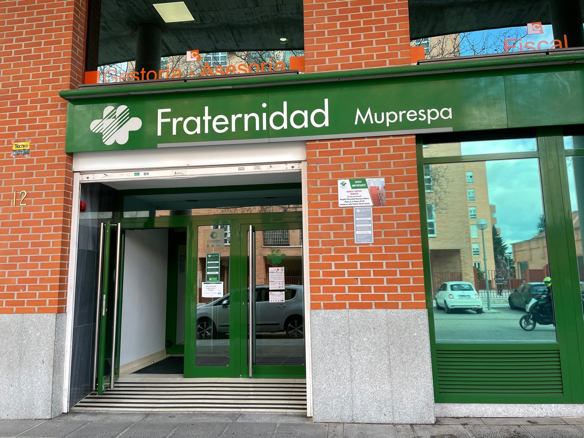 Fachada - FRATERNIDAD-MUPRESPA. Tres Cantos