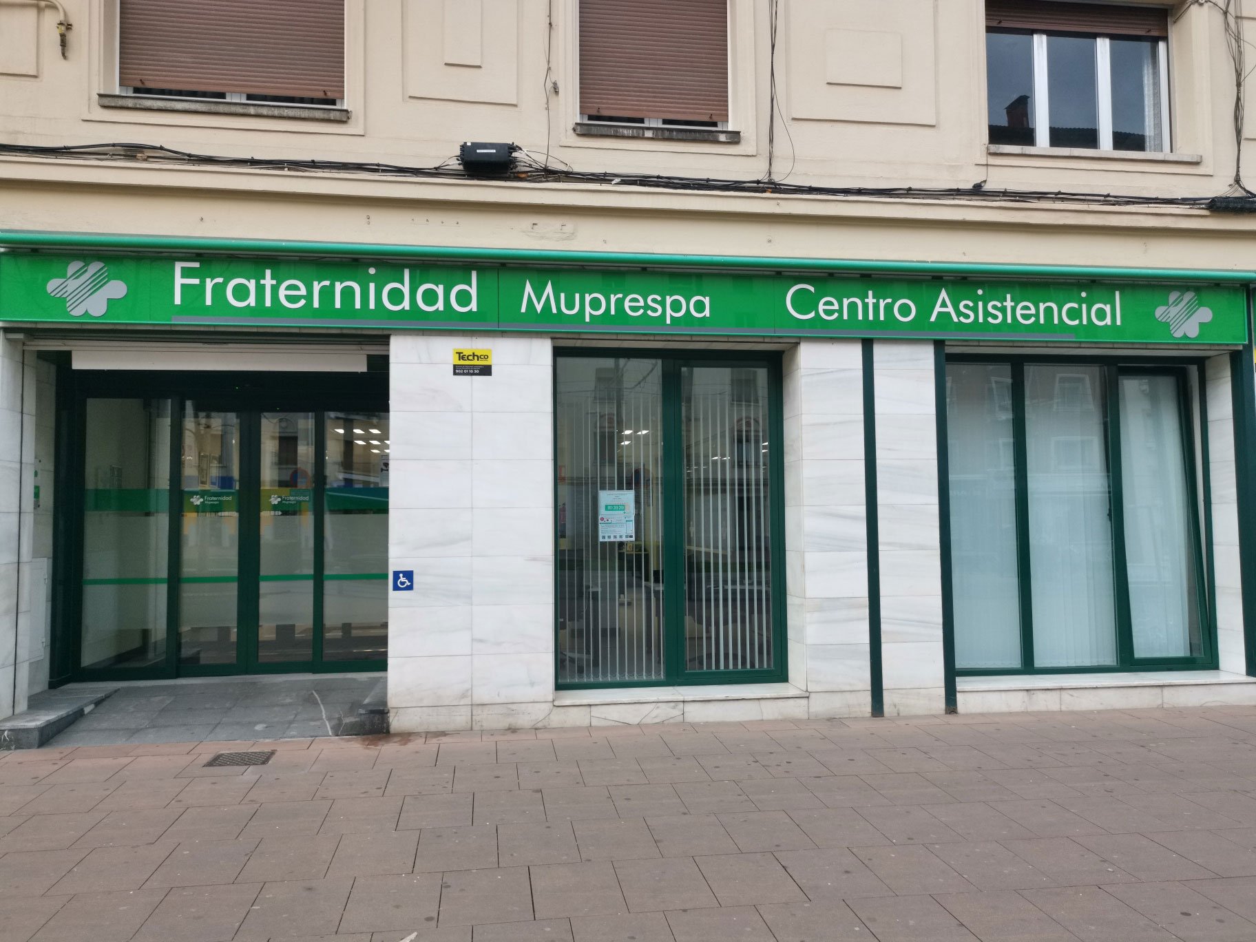 Fachada II - FRATERNIDAD-MUPRESPA. DIRECCIÓN PROVINCIAL DE ÁLAVA / ARABA