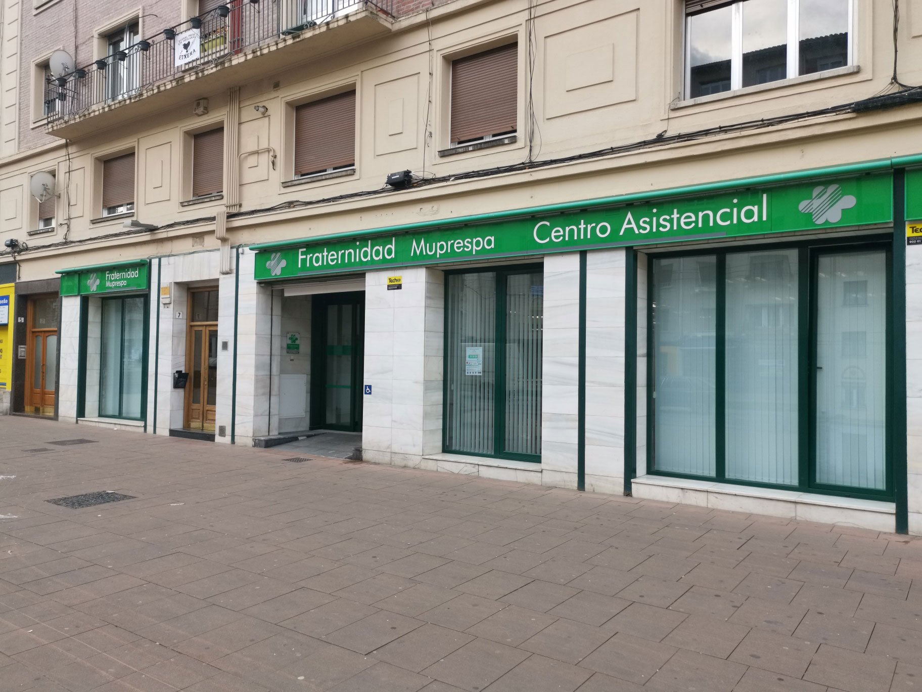 Fachada - FRATERNIDAD-MUPRESPA. DIRECCIÓN PROVINCIAL DE ÁLAVA / ARABA