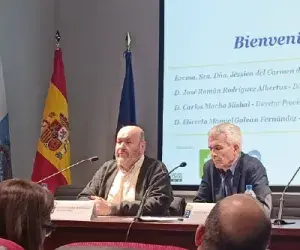 Unha conferencia no ICASEL reúne a expertos para promover ambientes psicosociais saudables no traballo