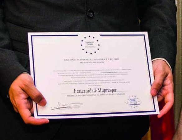 ENTREGA A FRATERNIDAD-MUPRESPA DE LA MEDALLA EUROPEA AL MÉRITO EN EL TRABAJO