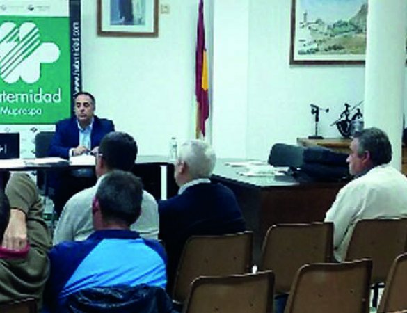 INTERESANTE JORNADA EN MONTIEL SOBRE LA PREVENCIÓN Y RIESGOS EN EL SECTOR OLIVARERO