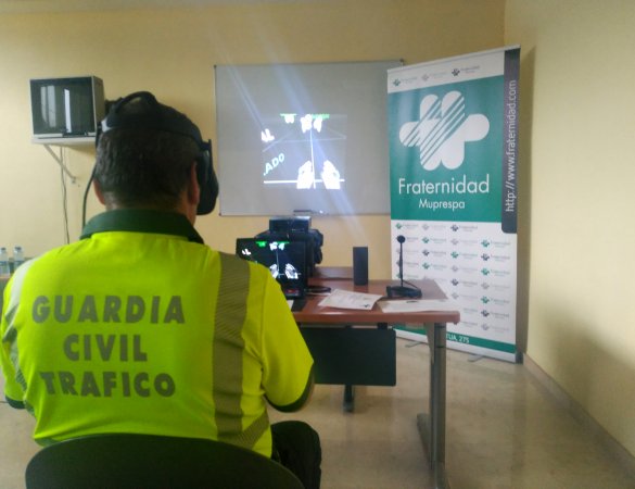 Fraternidad-Muprespa presenta en la DGT de Ciudad Real su equipo de Realidad Virtual