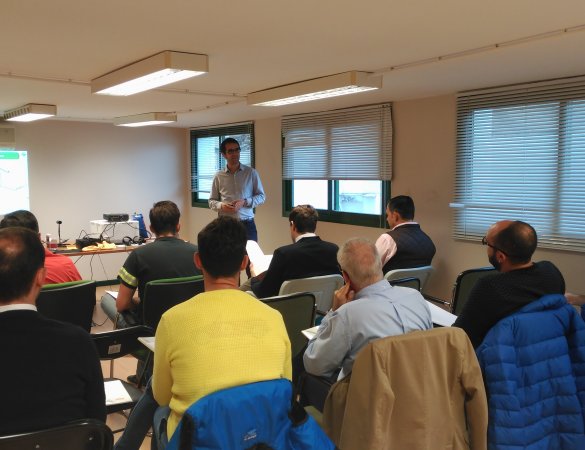 Taller en Tudela sobre seguridad vial impartido por Fraternidad-Muprespa