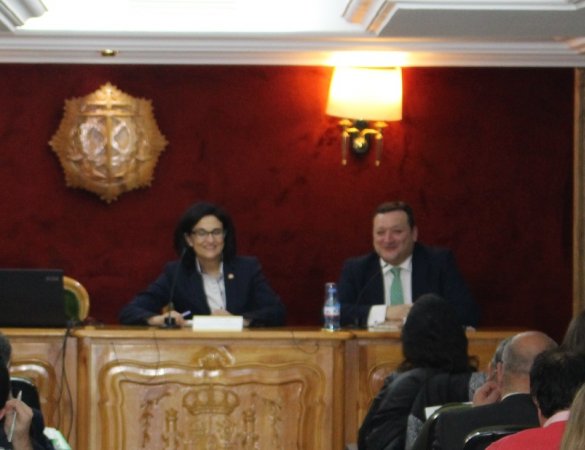 Mesa ponencia jornada en Alicante