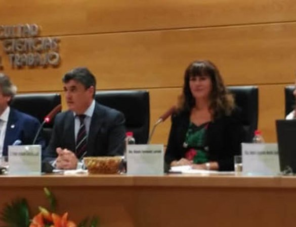 Mesa de presentación del Premio 