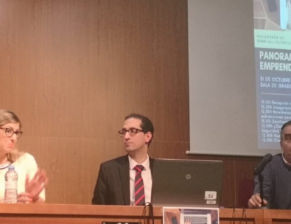 Alfonso Gerez, técnico de Prevención de Fraternidad-Muprespa, durante su intervención en la jornada