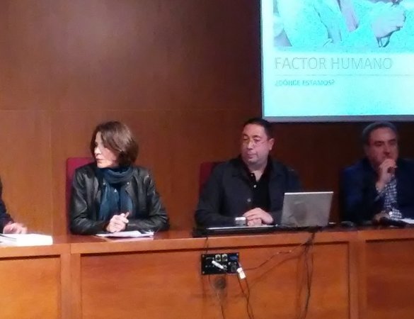 Ponentes participantes en la presentación del libro 