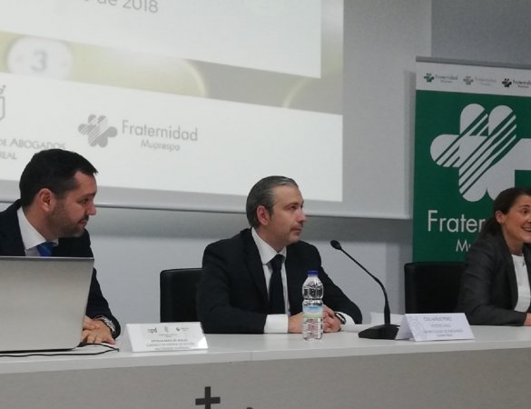 Esteban Mate, subdirector general de Fraternidad-Muprespa, durante el acto 