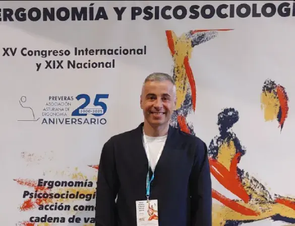 Fraternidad-Muprespa-ek teknologiak lan osasunean duen eragina aztertzen du Gijongo Ergonomia Kongresuan