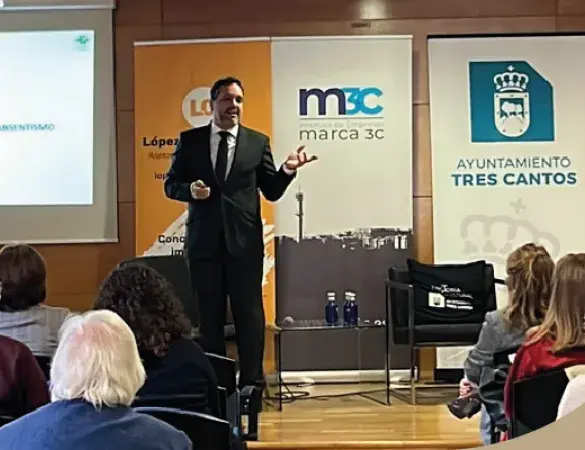 Esteban Mate participa nunhas xornadas en Tres Cantos sobre a redución do absentismo laboral