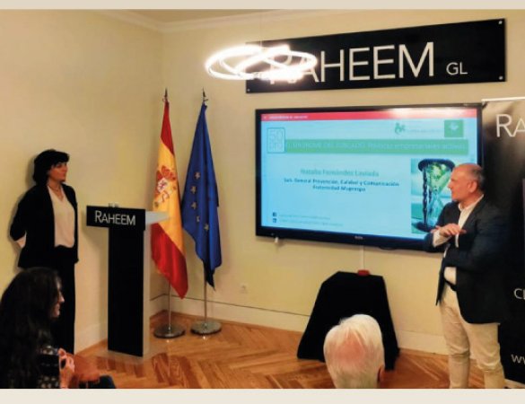 Fraternidad-Muprespa senior ekintzailetzaren gakoak azaltzen ditu Natalia Fdezekin. Laviada