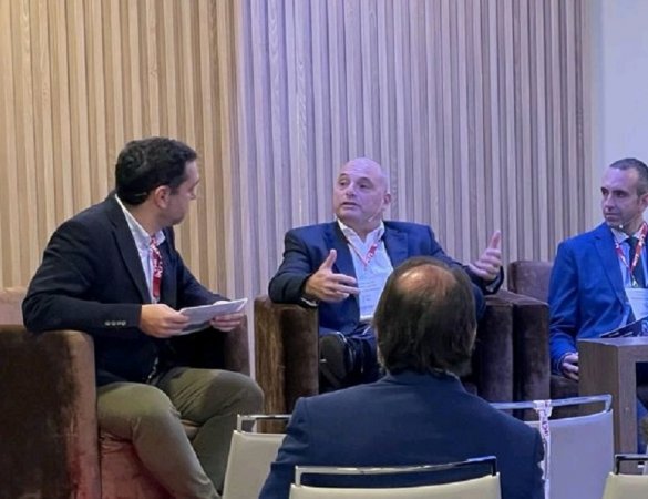 FRATERNIDAD-MUPRESPA MODERA UNHA MESA NO EVENTO DA REVOLUCIÓN DE SEGUROS 2021