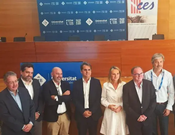 Esteban Mate cuantifica el impacto del absentismo en hasta 2.000 euros por baja, en una jornada clave de la UIB