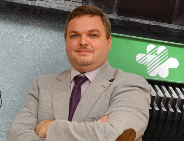 VIAJE AL CENTRO DE LA MUTUA CON... EDUARDO CASTRO