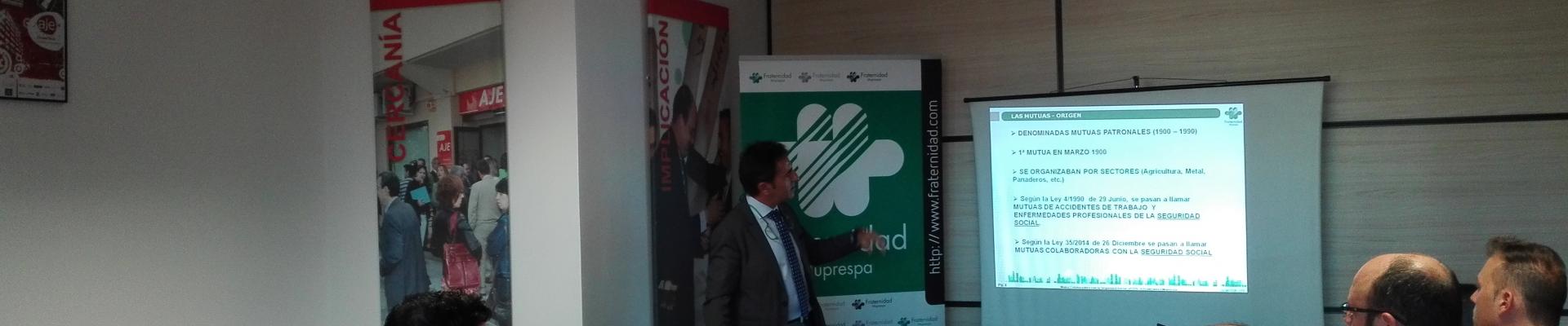 Fraternidad-Muprespa colabora en los cafés temáticos organizados por AJE en Ciudad Real
