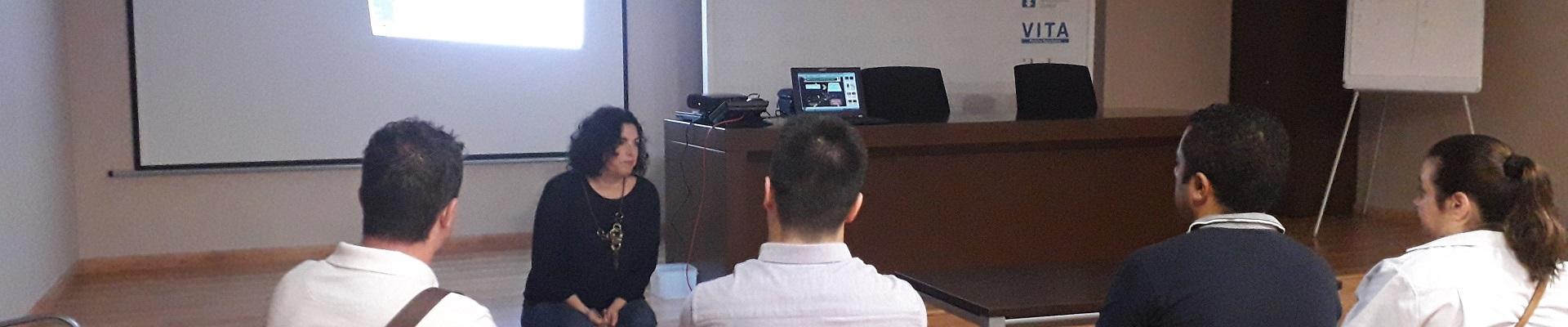 Trabajadores de diferentes empresas de Benidorm acudieron al taller organizado por Fraternidad-Muprespa