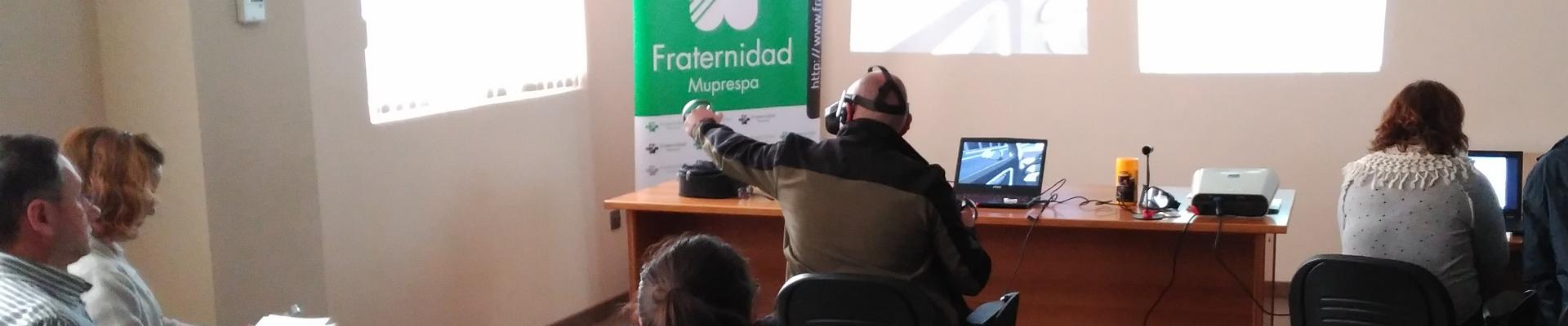 Los trabajadores pudieron simular la conducción con el equipo de realidad virtual inmersiva