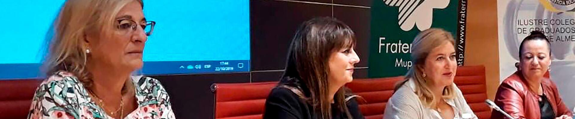 Mesa de la jornada de Almeria sobre fitness emocional
