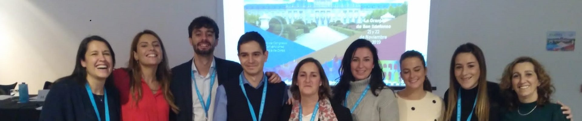 Foto de familia de los representantes de Fraternidad-Muprespa presentes en la cita