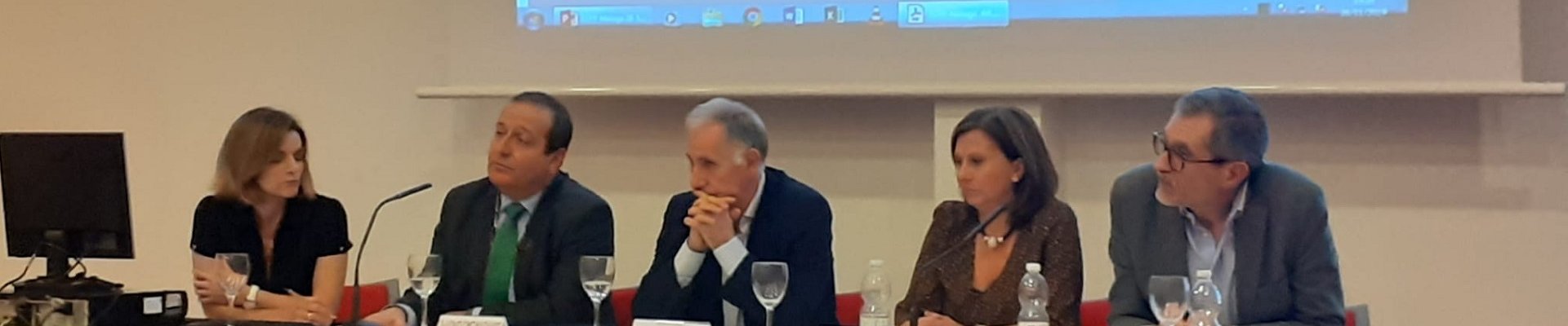 Mesa de la jornada de Málaga
