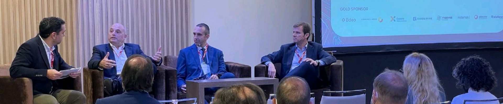 FRATERNIDAD-MUPRESPA MODERA UNA MESA EN EL EVENTO INSURANCE REVOLUTION 2021