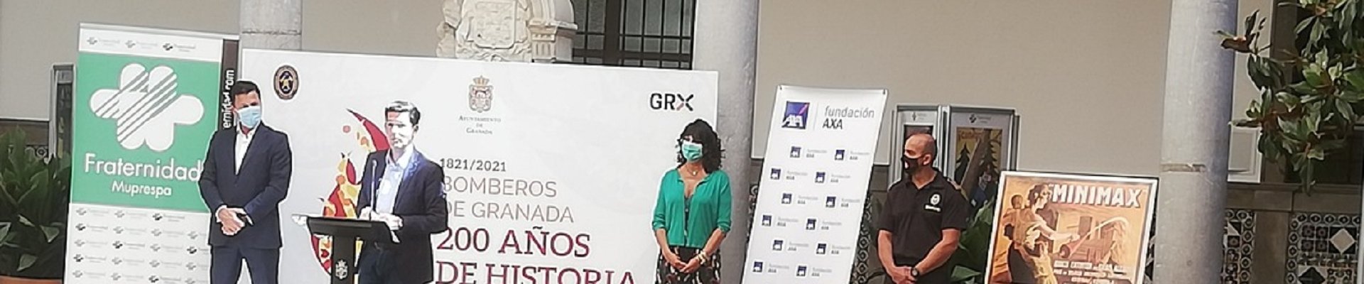 Las autoridades institucionales participantes en la inauguración de la exposición