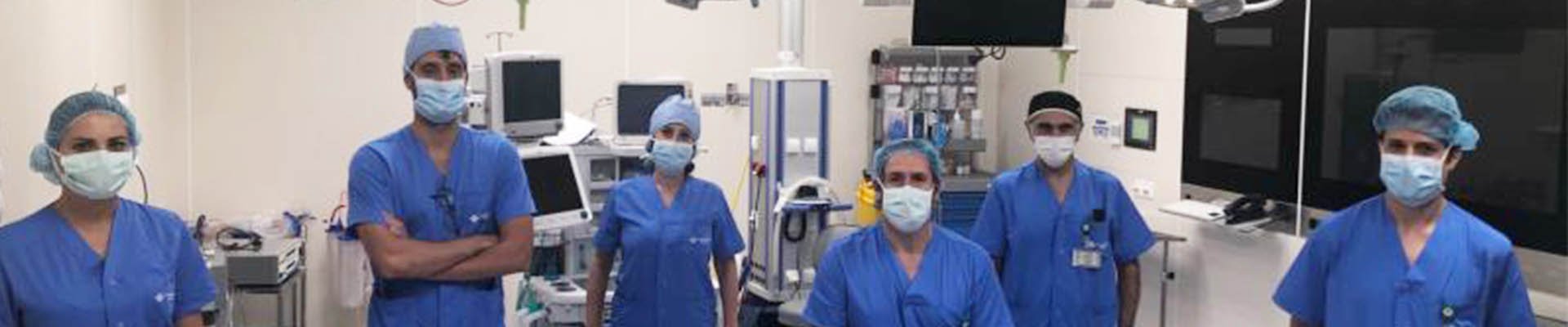 Equipo quirúrgico operación Regeneten